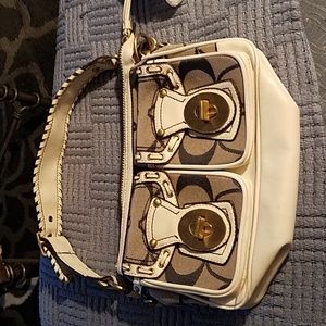 Coach Shoulder Bag/Gift orig. Price unknown